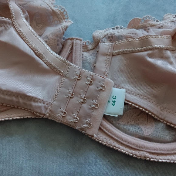 NWT Carnival Bra - Picture 9 of 9